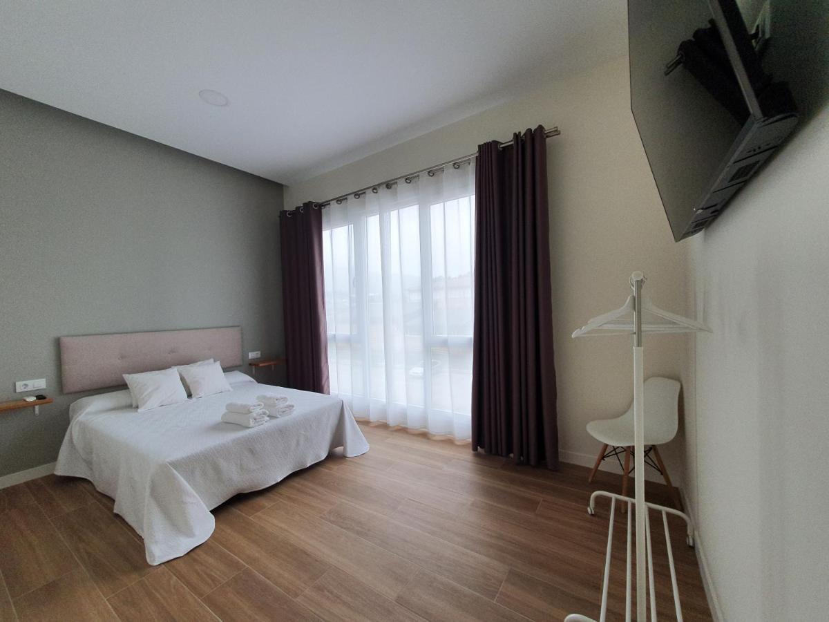 Redondela Apartments - Bedroom, Bathroom & Kitchen Kültér fotó